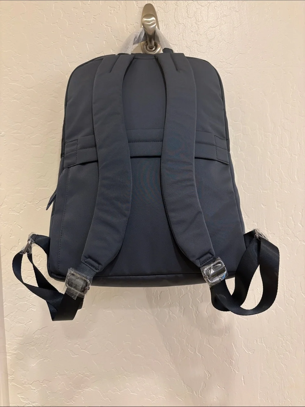 Targus Avila Men's Gray Backpack